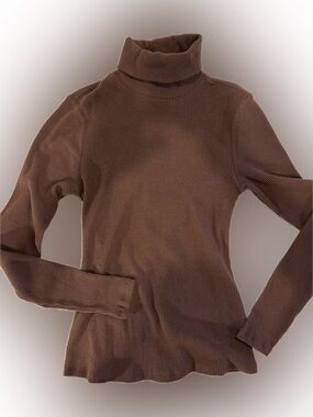 Old Navy Women's Brown Ribbed Turtleneck Sweater
